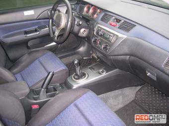 2005 Mitsubishi Lancer Evolution Photos