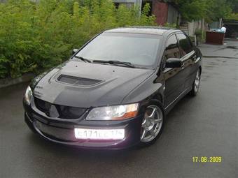 2005 Mitsubishi Lancer Evolution Photos