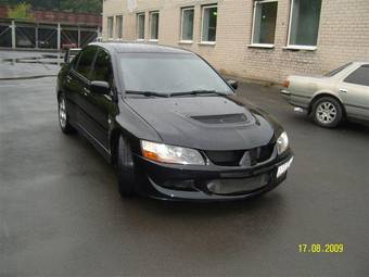 2005 Mitsubishi Lancer Evolution Pictures