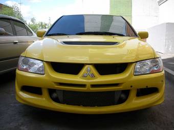 2005 Mitsubishi Lancer Evolution Pictures