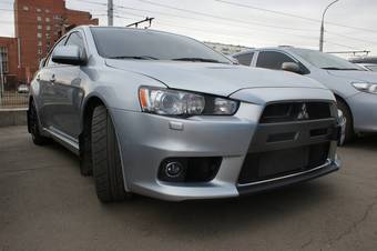 2011 Mitsubishi Lancer Evolution Photos