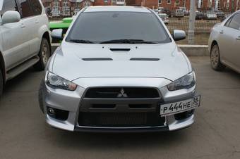 2011 Mitsubishi Lancer Evolution Wallpapers