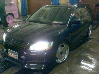 2001 Mitsubishi Lancer Evolution Wagon Photos