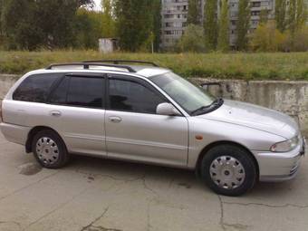 2000 Mitsubishi Lancer Wagon Photos