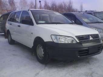 2003 Mitsubishi Lancer Wagon Photos