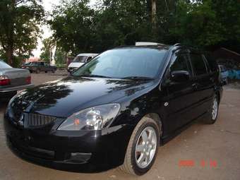 2003 Mitsubishi Lancer Wagon Pictures