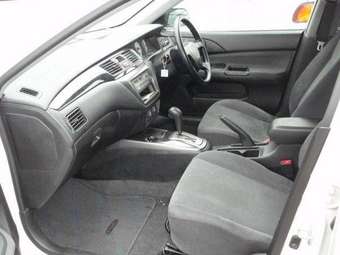 2003 Mitsubishi Lancer Wagon Pictures