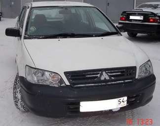 2003 Mitsubishi Lancer Wagon Photos