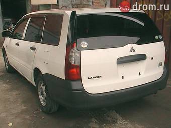 2003 Mitsubishi Lancer Wagon Photos