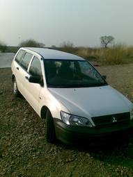 2003 Mitsubishi Lancer Wagon Pictures