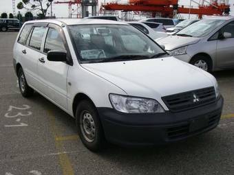 2003 Mitsubishi Lancer Wagon Photos