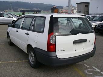 2003 Mitsubishi Lancer Wagon Pictures
