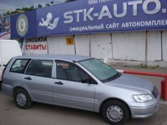 2003 Mitsubishi Lancer Wagon Photos