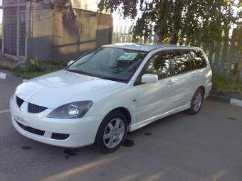 2003 Mitsubishi Lancer Wagon Pictures