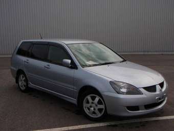 2004 Mitsubishi Lancer Wagon Images