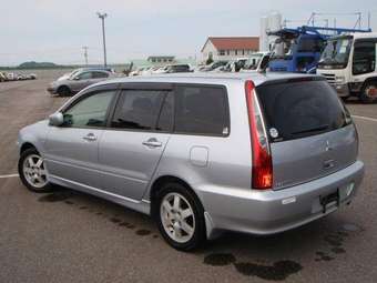 2004 Mitsubishi Lancer Wagon Pictures