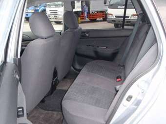 2004 Mitsubishi Lancer Wagon Pictures