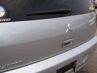2004 Mitsubishi Lancer Wagon Photos