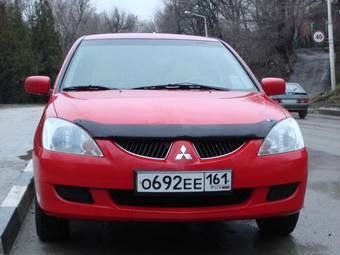 2004 Mitsubishi Lancer Wagon Photos