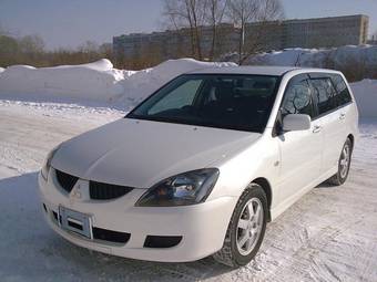 2004 Mitsubishi Lancer Wagon Photos