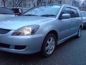 2004 Mitsubishi Lancer Wagon Images