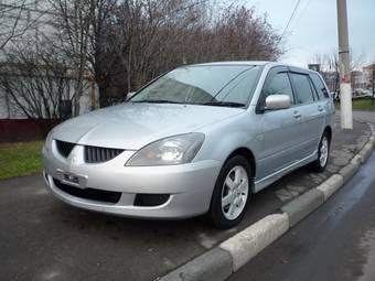 2004 Mitsubishi Lancer Wagon Pictures