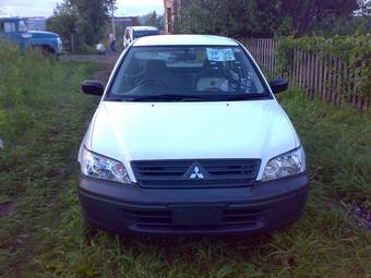 2004 Mitsubishi Lancer Wagon Photos