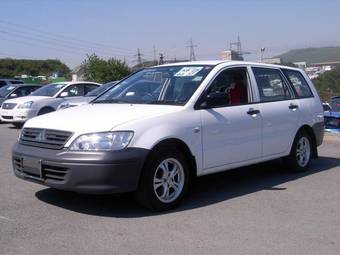 2004 Mitsubishi Lancer Wagon Photos