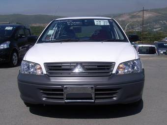 2004 Mitsubishi Lancer Wagon Photos