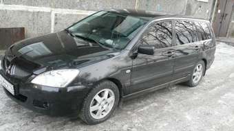 2005 Mitsubishi Lancer Wagon Pictures