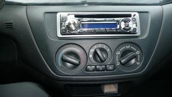 2005 Mitsubishi Lancer Wagon Photos