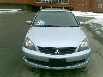 2005 Mitsubishi Lancer Wagon Photos