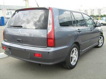 2005 Mitsubishi Lancer Wagon Pics