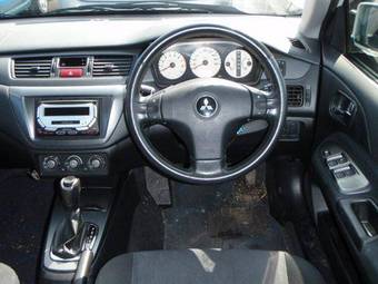 2005 Mitsubishi Lancer Wagon Pictures