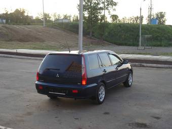 2005 Mitsubishi Lancer Wagon Photos