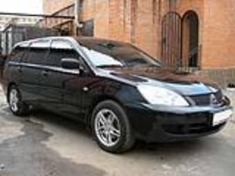 2005 Mitsubishi Lancer Wagon Pictures