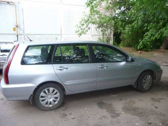 2006 Mitsubishi Lancer Wagon Pics