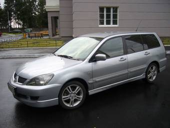 2006 Mitsubishi Lancer Wagon Pictures