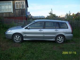 2008 Mitsubishi Lancer Wagon Pictures