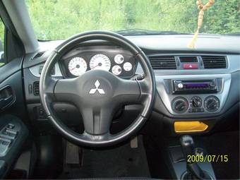 2008 Mitsubishi Lancer Wagon Pictures