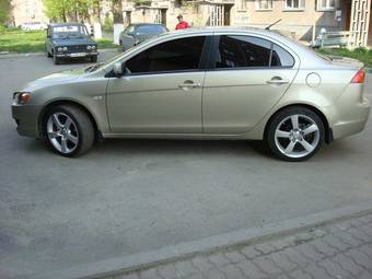 2009 Mitsubishi Lancer X Pictures