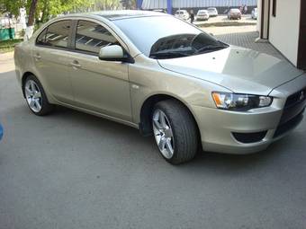 2009 Mitsubishi Lancer X Pictures