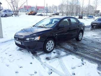 2010 Mitsubishi Lancer X Images