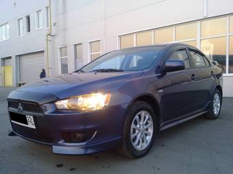 2010 Mitsubishi Lancer X Pictures