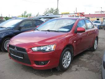 2010 Mitsubishi Lancer X Pictures