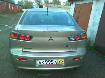 2010 Mitsubishi Lancer X Pictures