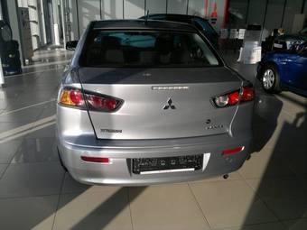2011 Mitsubishi Lancer X Photos