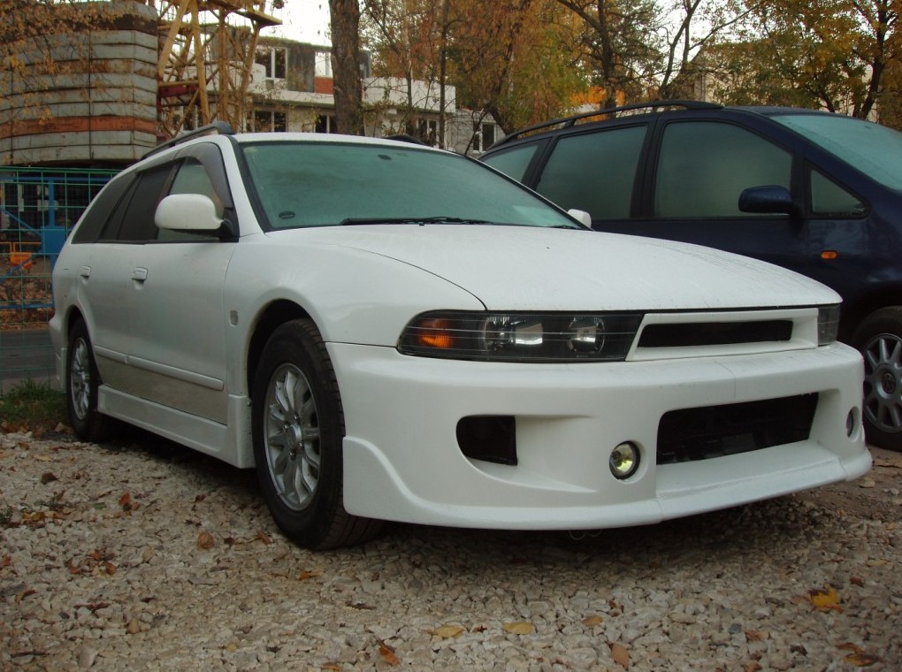 1997 Mitsubishi Legnum