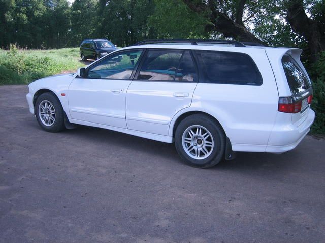 1997 Mitsubishi Legnum