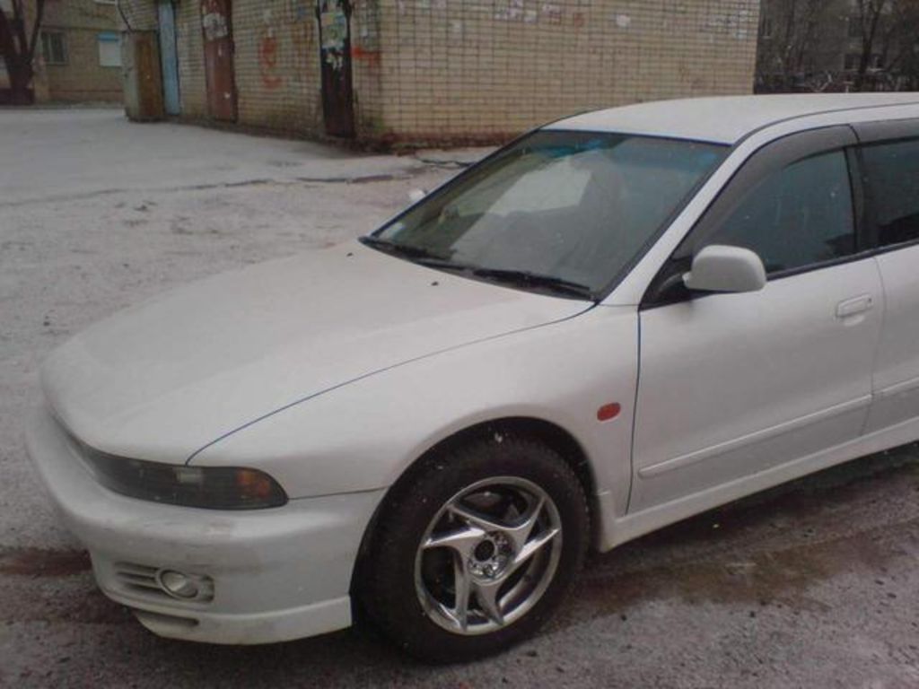 1997 Mitsubishi Legnum